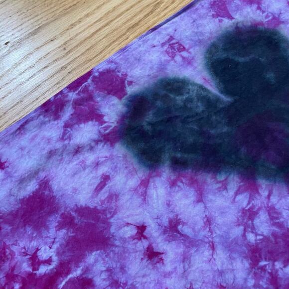 Handmade bandana hand crafted tie dye triangle purple heart - Picture 4 of 5